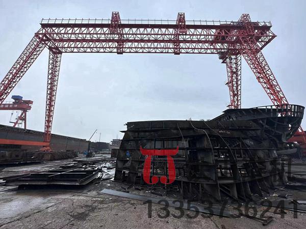 山東煙臺造船門式起重機廠家造船門式起重機誠信為本、質(zhì)量為生